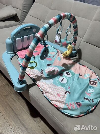 Коврик детский развивающий с дугой