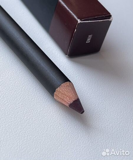 MAC карандаш для губ #Vino