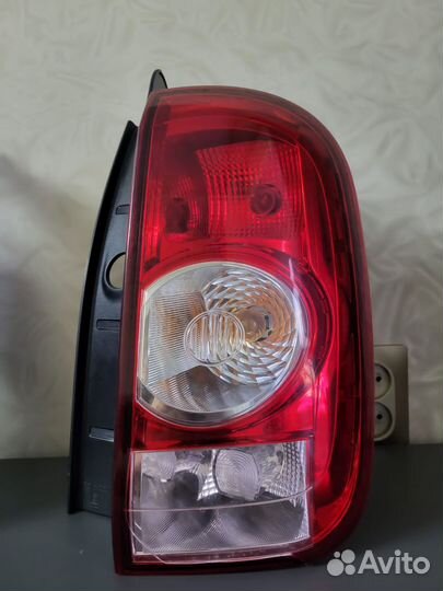 Задние фонари на Рено Дастер дорестайлинг