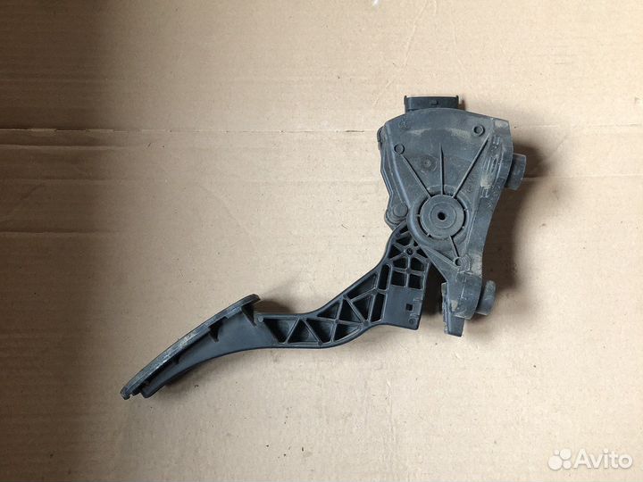 Kia cerato 2 педаль газа