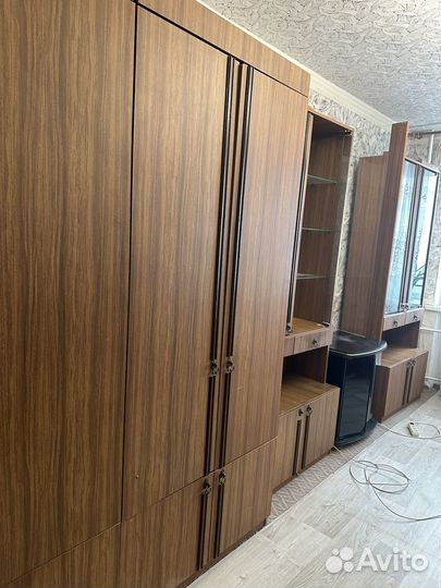 Стенка в гостиную, диван