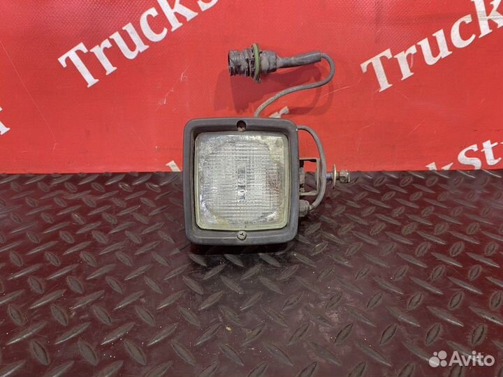 Фонарь за кабиной Volvo FH