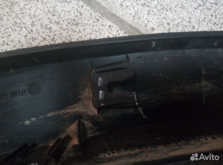 Накладка переднего левого крыла Kia Sorento XM