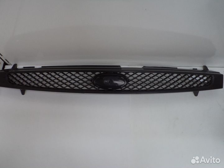 Решетка радиатора Ford Fiesta(Форд Фиеста) 2002
