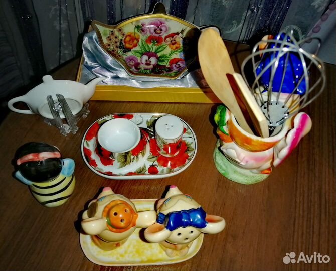 Сувениры-посуда, кружки (новые)