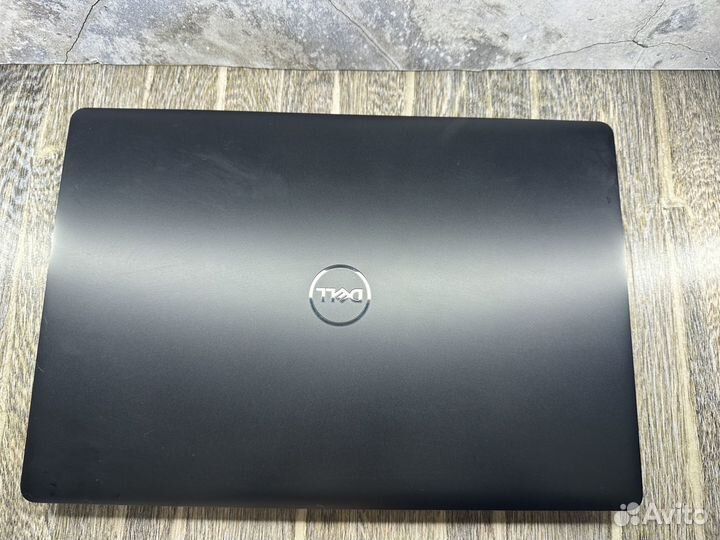 Ноутбук Dell i5-8250U/8/SSD/Radeon 2Гб/FullHD