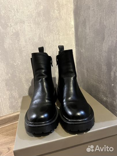 Ботинки женские