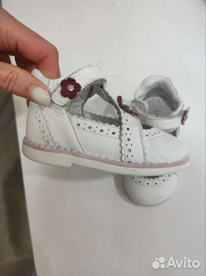 Сандалии для девочки 21 размер