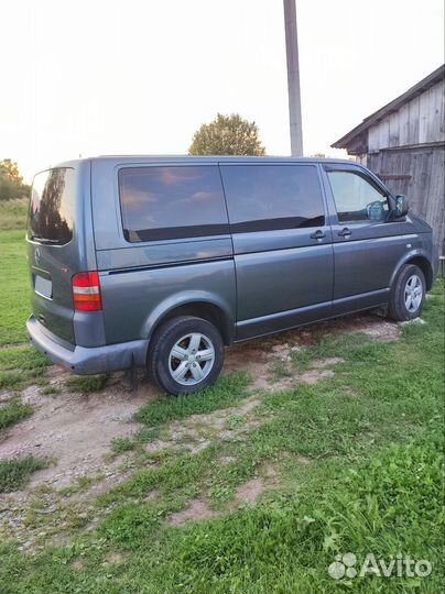 Volkswagen Caravelle, 2008