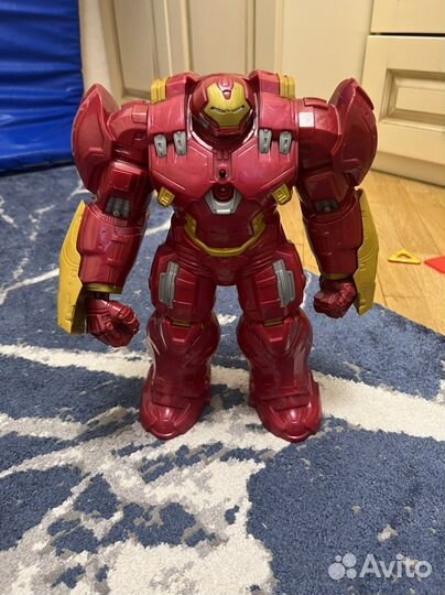 Железный человек игрушка