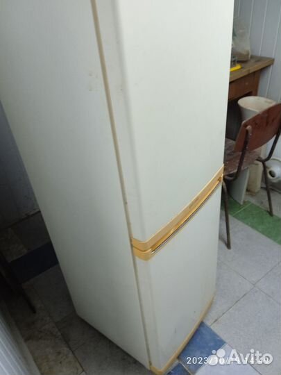 Холодильники и стиральная машина