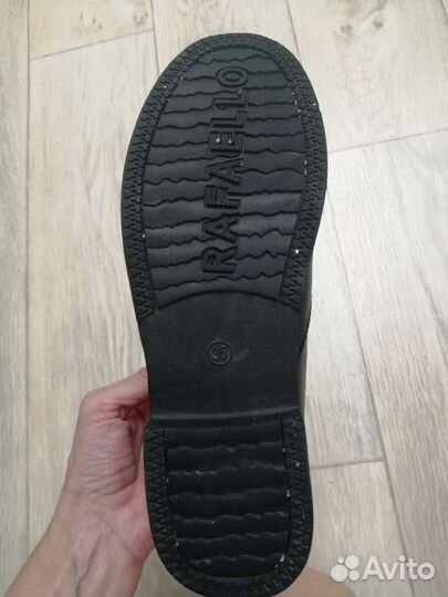 Ботинки женские