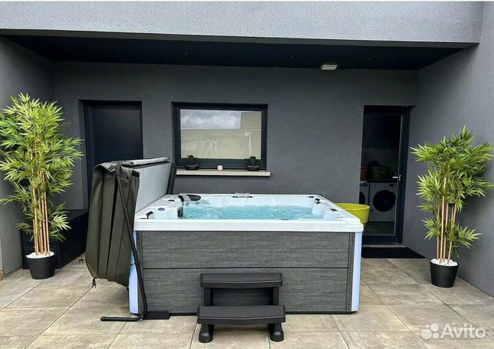 Бассейн-спа с гидромассажем Lovia Spa с доставкой