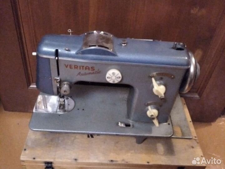 Швейная машина Veritas