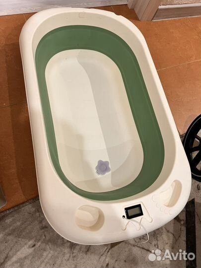 Ванночка для купания новорожденного