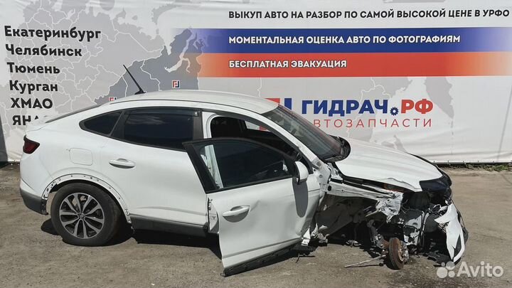 Кронштейн фары левый Renault Arkana 260429893R