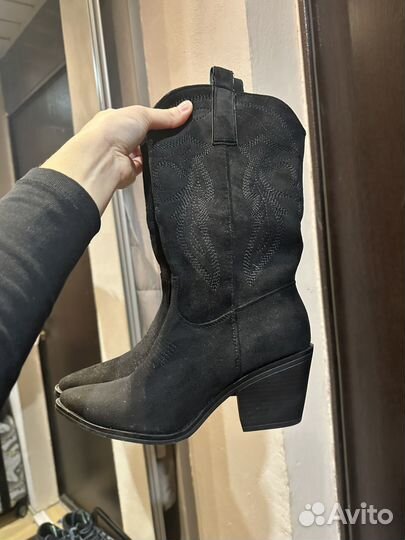 Казаки женские зимние замшевые