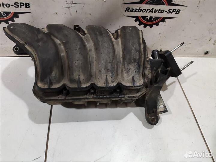 Коллектор впускной Toyota Corolla E12