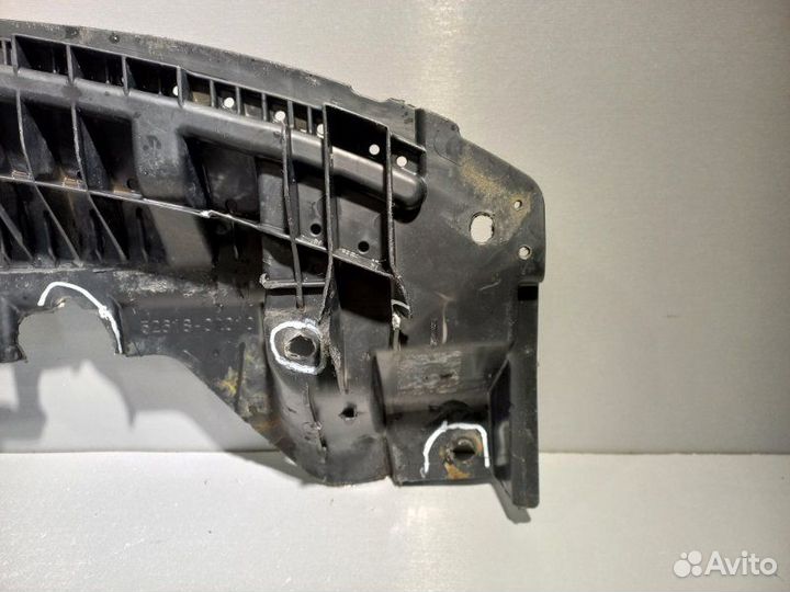 Пыльник передний Toyota Auris 2011