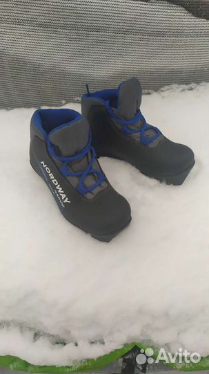 Лыжные ботинки