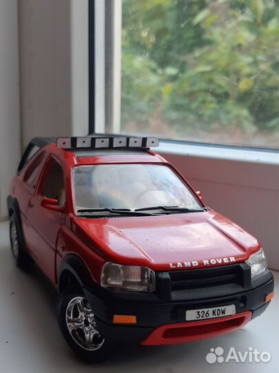 Модель авто 1 24