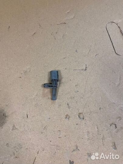 Датчик ABS задний левый правый Tiguan 2 R line