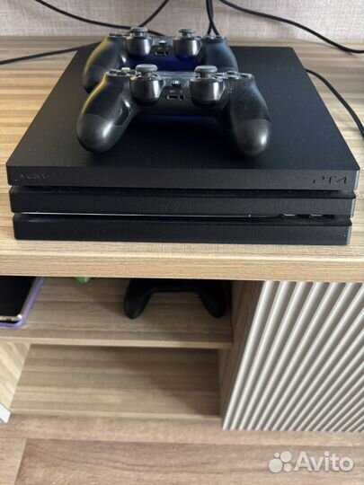 Sony playstation 4 pro 1tb 2 геймпада