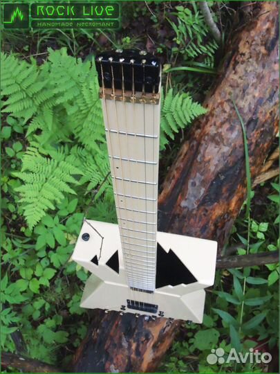 Акустическая безголовая гитара