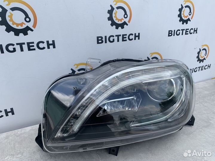 Фара левая Mercedes Ml W166 A1668205459