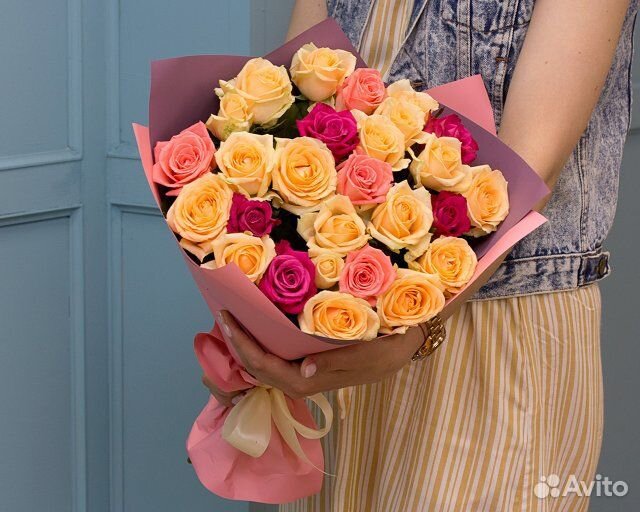 Букет из 25 роз микс 50-60 см в матовой пленке