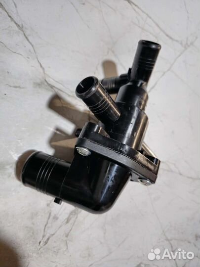 Корпус термостата Ford Transit 2.4 2006