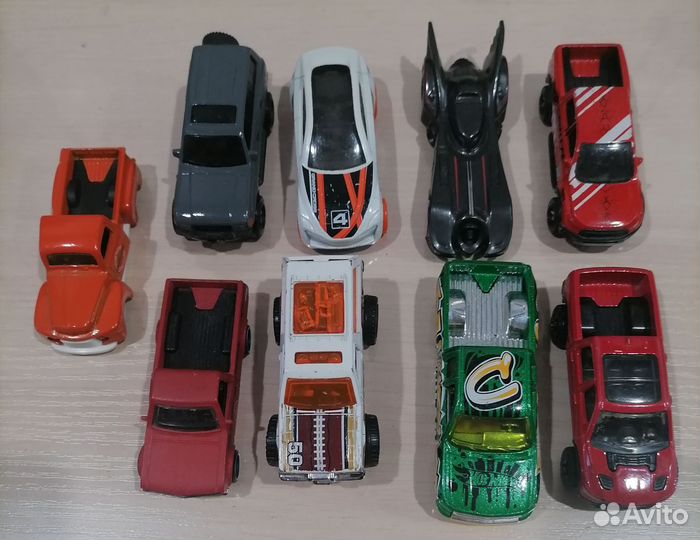 Машинки hotwheels