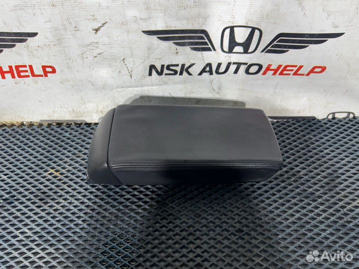 Подлокотник Honda Accord CL7 K20A 2007
