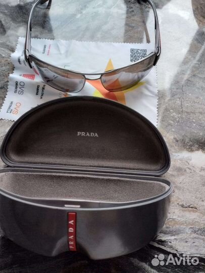 Солнцезащитные очки мужские Prada