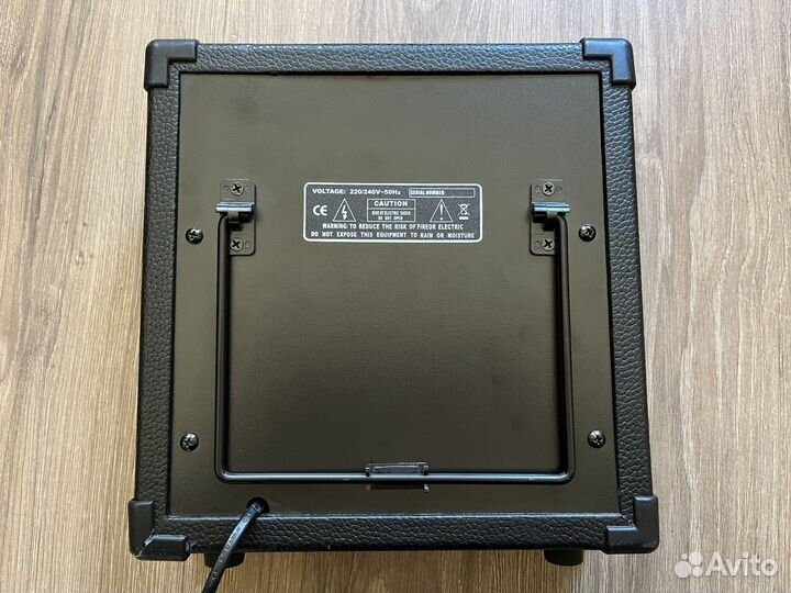 Комбик для электрогитары и бас-гитары Rocket GA10