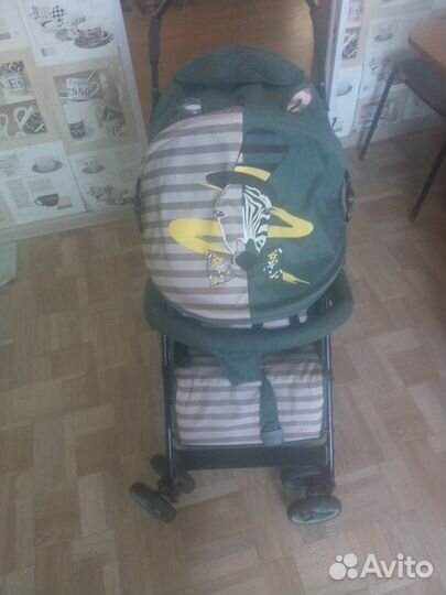 Прогулочная коляска