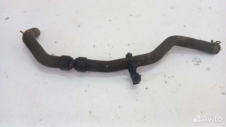 Патрубок печки выход Renault Logan 2