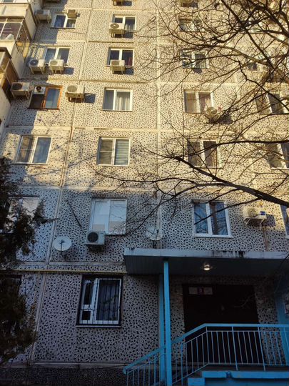 4-к. квартира, 76,8 м², 1/10 эт.