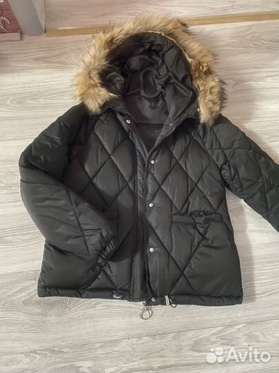 Зимняя куртка новая с натуральным мехом