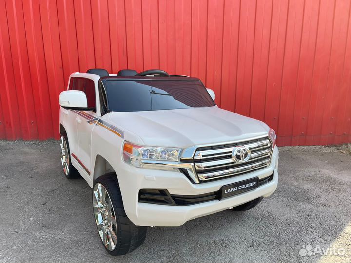Детский электромобиль toyota