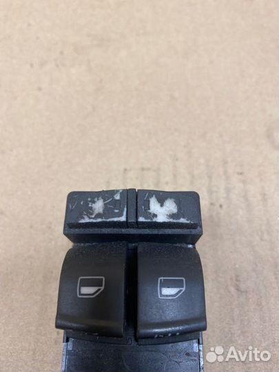 Блок управления стеклоподъемниками передний правый