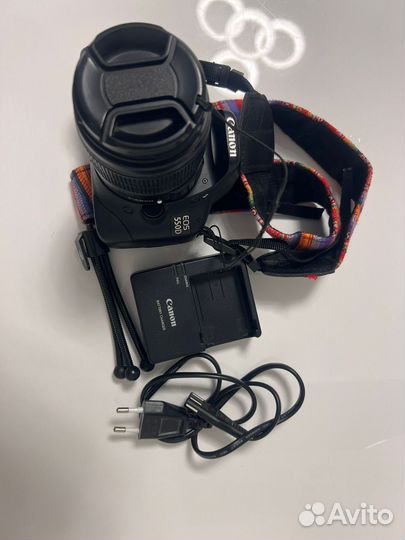 Зеркальный фотоаппарат canon d550