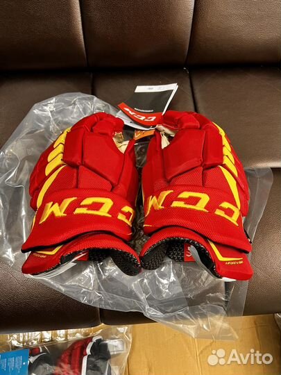 Хоккейные клюшки, краги, налокотники Bauer, CCM