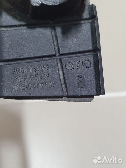 Кронштейн датчика парктроника Audi Q5 8R0919258