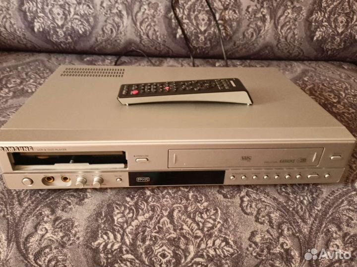 Видеомагнитофон dvd и vhs, караоке