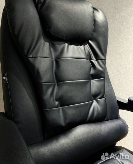Офисное кресло для руководителя