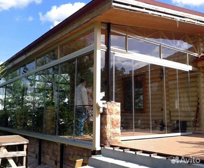 Безрамное остекление раздвижной системой