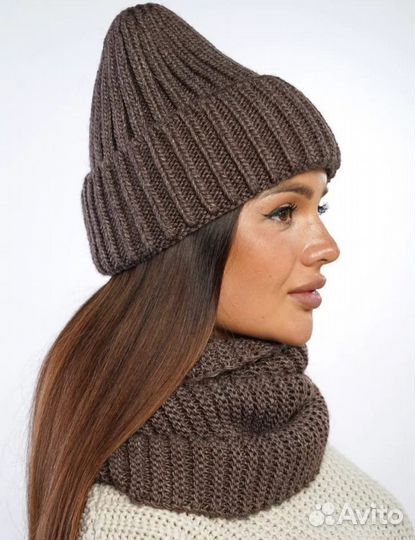 Зимняя шапка и снуд женская