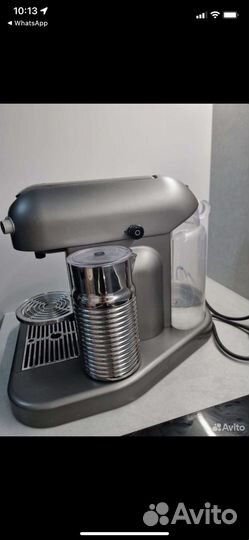 Кофемашина Nespresso krups с капучинатором