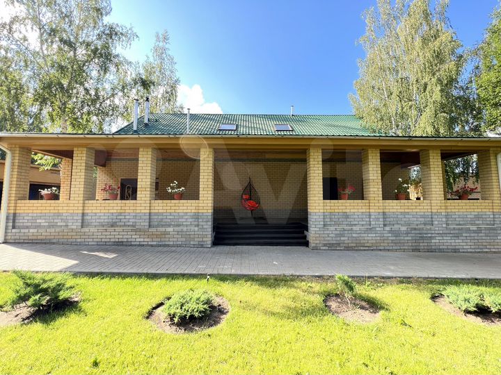 Коттедж 300 м² на участке 30 сот.